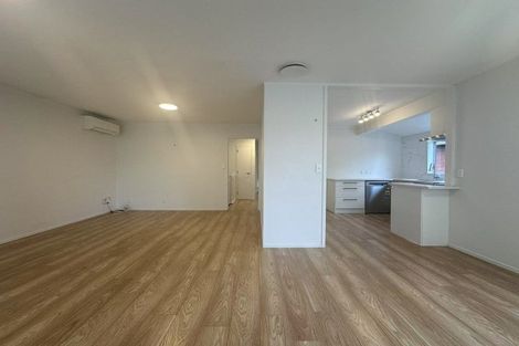 Photo of property in 9k View Road, Glenfield, Auckland, 0627