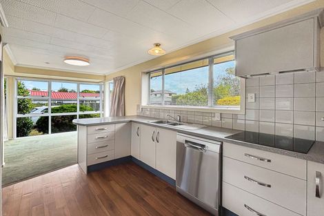 Photo of property in 33 Rountree Street, Upper Riccarton, Christchurch, 8041