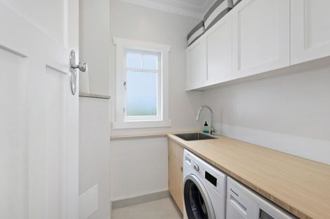 Photo of property in 69 Pine Street, Mount Eden, Auckland, 1041