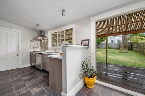 Photo of property in 5 Shoal Bay Road, Devonport, Auckland, 0624