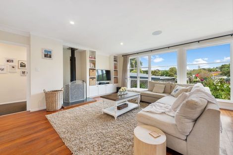 Photo of property in 21 Chartwell Avenue, Glenfield, Auckland, 0629