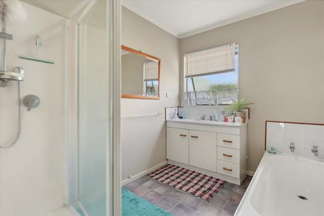 Photo of property in 2 Taupata Street, Paengaroa, 3189
