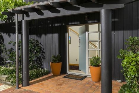 Photo of property in 34 Oxford Terrace, Devonport, Auckland, 0624