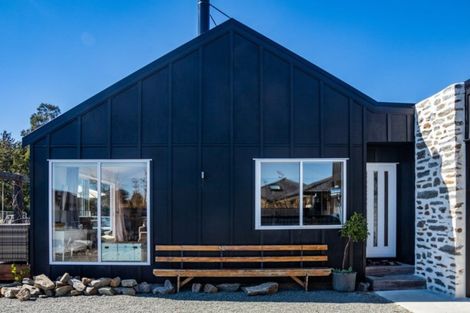 Photo of property in 9e Union Street, Winton, 9720