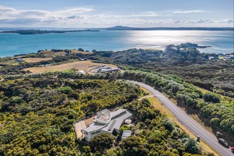 Photo of property in 8 Walter Frank Drive, Waiheke Island, 1971