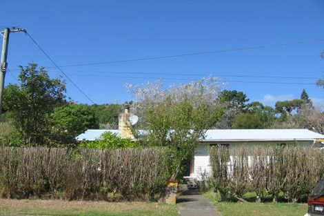 Photo of property in 4 Molloys Road, Te Marua, Upper Hutt, 5018