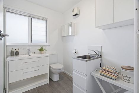 Photo of property in 3/7a Curletts Road, Sockburn, Christchurch, 8042