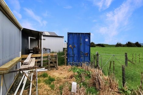 Photo of property in 323 Smith Road, Dannevirke, 4978