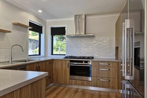 Photo of property in 21 Sycamore Grove, Lower Vogeltown, New Plymouth, 4310