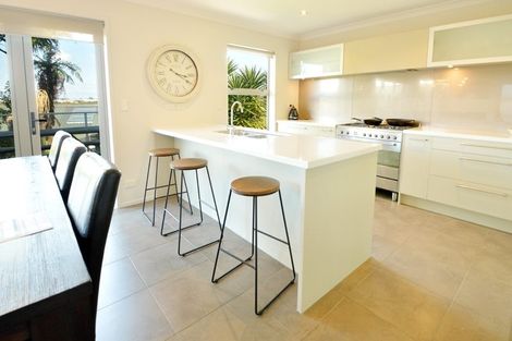 Photo of property in 114a Tiroroa Avenue, Te Atatu South, Auckland, 0610