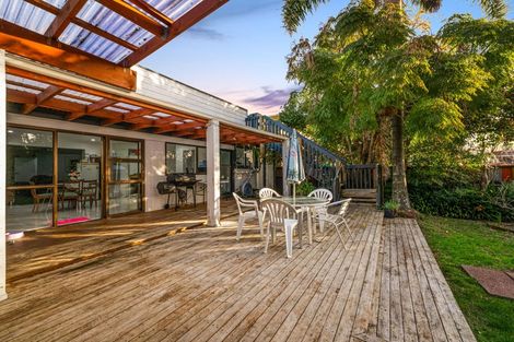 Photo of property in 214a Edmonton Road, Te Atatu South, Auckland, 0610