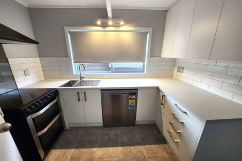 Photo of property in 7a Litchfield Place, Clarks Beach, 2122