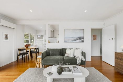 Photo of property in 1/8 Fowler Street, Northcote, Auckland, 0627