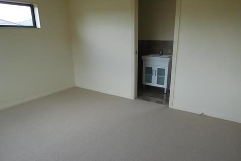 Photo of property in 30 Pate Crescent, Favona, Auckland, 2024