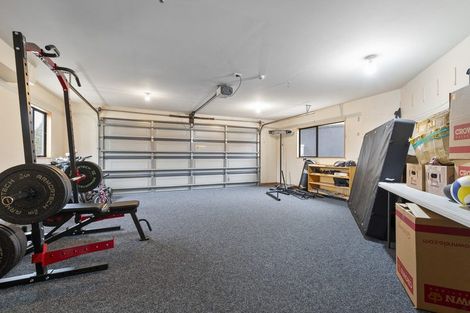 Photo of property in 33 Ruapehu Drive, Fitzherbert, Palmerston North, 4410