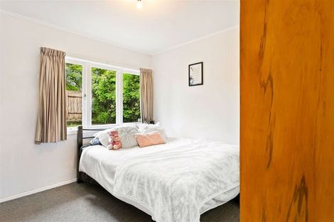 Photo of property in 17 Brookfield Road, Te Atatu Peninsula, Auckland, 0610