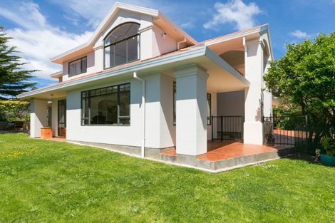 Photo of property in 2 Ridley Green, Churton Park, Wellington, 6037