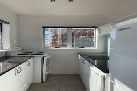 Photo of property in 9h Emmett Street, Herne Bay, Auckland, 1011
