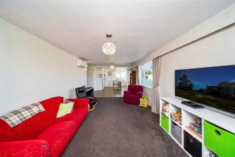 Photo of property in 114 Fairfield Road, Hawera, 4610
