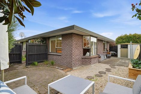 Photo of property in 1/54 Aorangi Road, Bryndwr, Christchurch, 8053