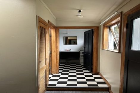 Photo of property in 60 Honiana Te Puni Street, Aro Valley, Wellington, 6021