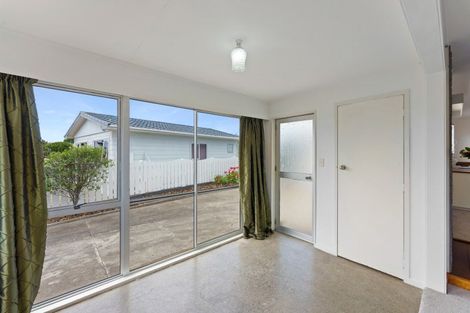 Photo of property in 54 Norfolk Crescent, Otaki Beach, Otaki, 5512