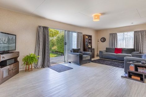 Photo of property in 125 Arawhata Road, Paraparaumu, 5032
