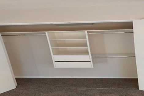 Photo of property in 1a Taupiko Place, Green Bay, Auckland, 0604