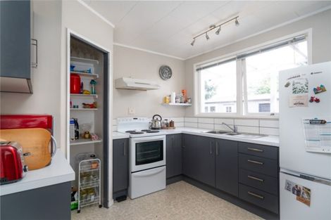 Photo of property in 28 Invergarry Road, Hilltop, Taupo, 3330