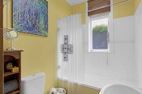 Photo of property in 92 Townsend Road, Miramar, Wellington, 6022