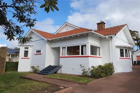 Photo of property in 13 Mount Albert Road, Mount Albert, Auckland, 1025