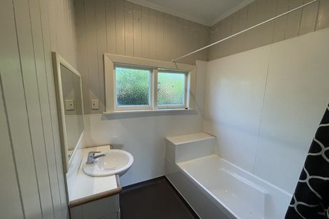 Photo of property in 4 Field Terrace, Upper Riccarton, Christchurch, 8041