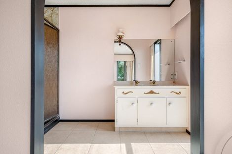 Photo of property in 5 Pohutukawa Drive, Pukete, Hamilton, 3200