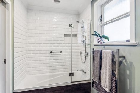 Photo of property in 11 Teoti Street, Paraparaumu Beach, Paraparaumu, 5032