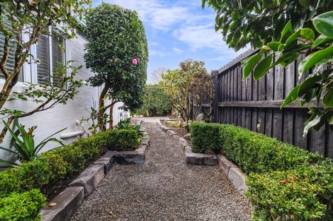 Photo of property in 20 Leinster Road, Merivale, Christchurch, 8014