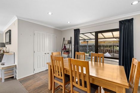 Photo of property in 73 Percy Kinsman Crescent, Riverstone Terraces, Upper Hutt, 5018