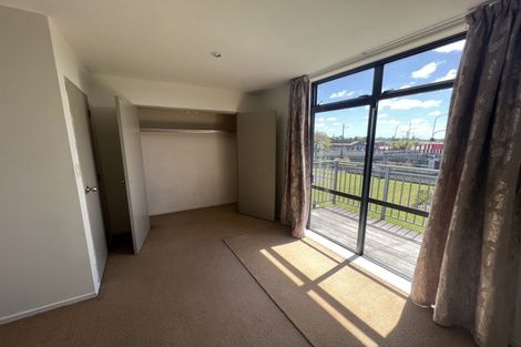 Photo of property in Krisley Court, 12/6 Ambrico Place, New Lynn, Auckland, 0600