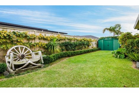 Photo of property in 65 Tapu Road, Huapai, Kumeu, 0810