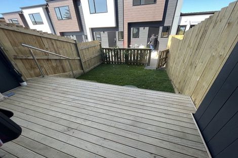 Photo of property in 14/241 Don Buck Road, Massey, Auckland, 0614