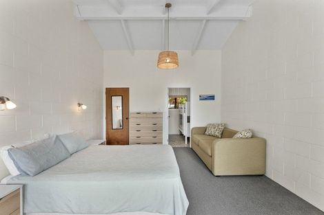 Photo of property in 51 Wairau Road, Oakura, 4314