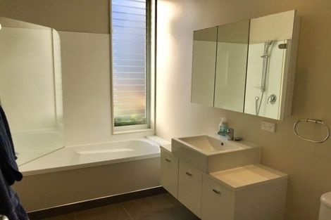 Photo of property in 18 Walter Street, Hauraki, Auckland, 0622