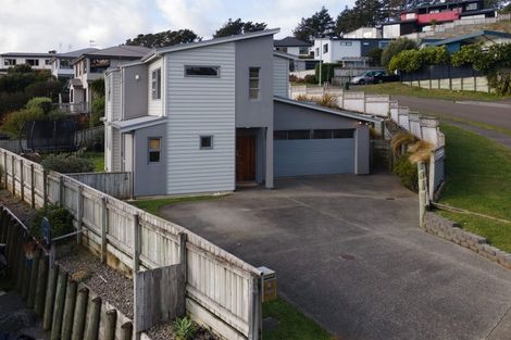 Photo of property in 25 Winsley Terrace, Churton Park, Wellington, 6037