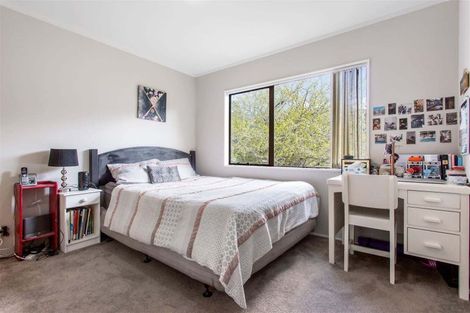 Photo of property in 2/134 Spinella Drive, Bayview, Auckland, 0629