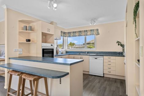 Photo of property in 14 Cayman Close, Shirley, Christchurch, 8052