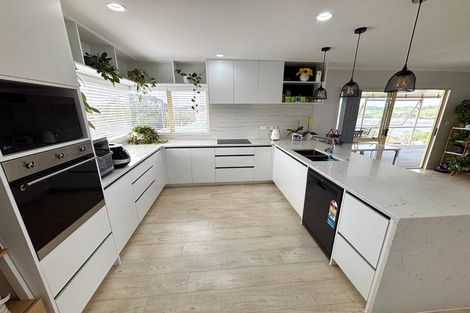 Photo of property in 49a Everard Avenue, Army Bay, Whangaparaoa, 0930