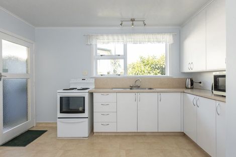 Photo of property in 2/306 Hastings Street South, Hastings, 4122