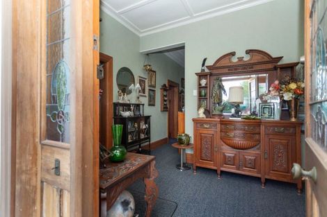 Photo of property in 21 Chamberlain Street, Dannevirke, 4930
