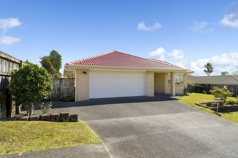 Photo of property in 4 Sandhurst Rise, Henderson, Auckland, 0612