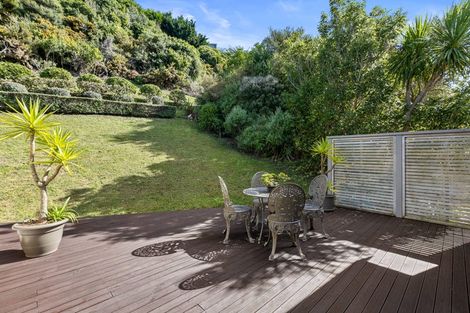 Photo of property in 27 Waverton Terrace, Churton Park, Wellington, 6037