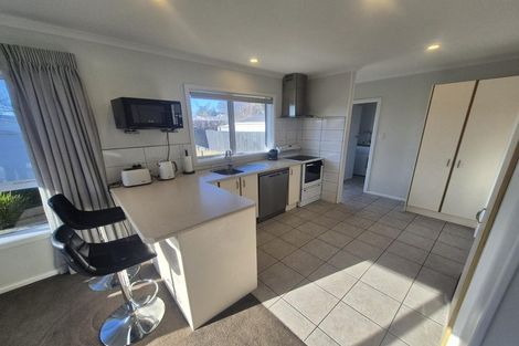 Photo of property in 100 Effingham Street, North New Brighton, Christchurch, 8083